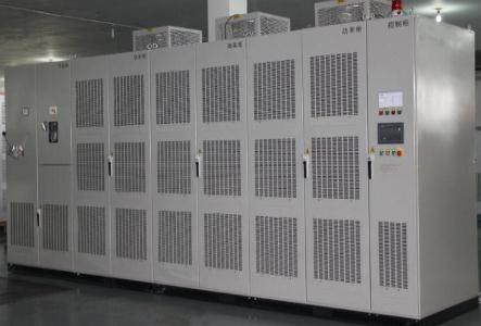 SVG無(wú)功補(bǔ)償裝置，這種設(shè)備有什么特點(diǎn)呢？